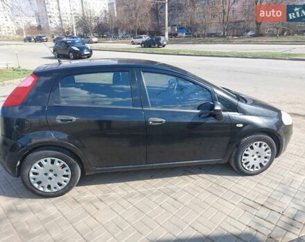 Черный Фиат Пунто, объемом двигателя 1.4 л и пробегом 248 тыс. км за 4200 $, фото 1 на Automoto.ua