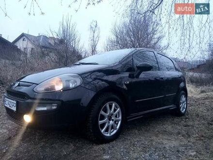 Фиат Пунто 2010 в Львове на Automoto.ua Черный Фиат Пунто, объемом двигателя 1.25 л и пробегом 233 тыс. км за 5600 $, фото 1 на Automoto.ua