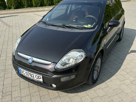 Фіат Пунто 2010 у Жидачів на Automoto.ua Чорний Фіат Пунто, об'ємом двигуна 1.25 л та пробігом 398 тис. км за 5499 $, фото 1 на Automoto.ua