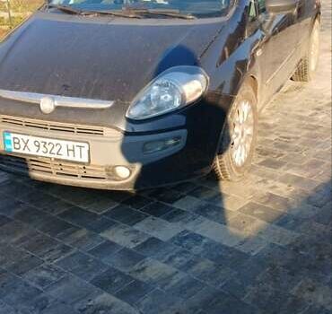 Черный Фиат Пунто, объемом двигателя 1.25 л и пробегом 307 тыс. км за 5500 $, фото 1 на Automoto.ua