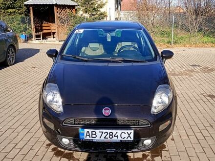 Фиат Пунто 2013 в Хмельнике на Automoto.ua Черный Фиат Пунто, объемом двигателя 1.2 л и пробегом 160 тыс. км за 4040 $, фото 1 на Automoto.ua