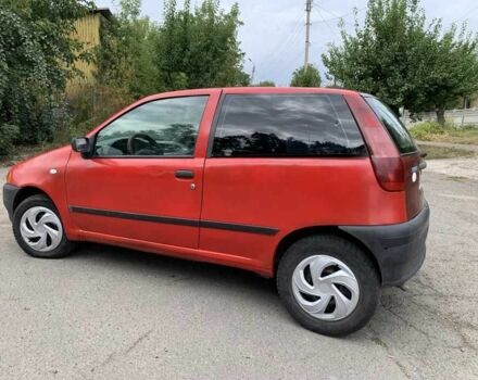 Красный Фиат Пунто, объемом двигателя 1.2 л и пробегом 290 тыс. км за 950 $, фото 6 на Automoto.ua