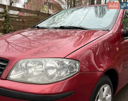 Красный Фиат Пунто, объемом двигателя 1.3 л и пробегом 234 тыс. км за 3990 $, фото 3 на Automoto.ua