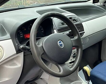 Красный Фиат Пунто, объемом двигателя 1.3 л и пробегом 234 тыс. км за 3990 $, фото 12 на Automoto.ua