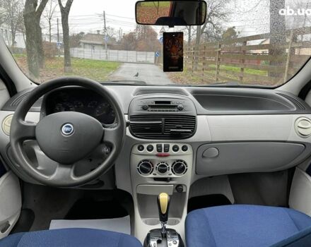 Красный Фиат Пунто, объемом двигателя 1.3 л и пробегом 234 тыс. км за 3990 $, фото 8 на Automoto.ua