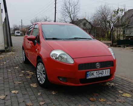 Красный Фиат Пунто, объемом двигателя 1.4 л и пробегом 247 тыс. км за 2450 $, фото 6 на Automoto.ua