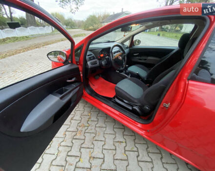 Фиат Пунто 2007 в Ровно на Automoto.ua Красный Фиат Пунто, объемом двигателя 1.37 л и пробегом 120 тыс. км за 4300 $, фото 9 на Automoto.ua