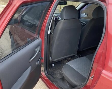 Красный Фиат Пунто, объемом двигателя 1.2 л и пробегом 490 тыс. км за 1800 $, фото 9 на Automoto.ua