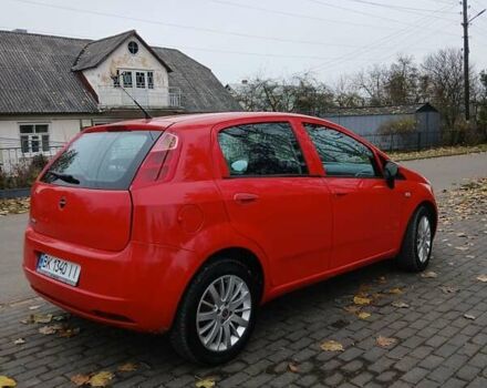 Красный Фиат Пунто, объемом двигателя 1.4 л и пробегом 247 тыс. км за 2450 $, фото 5 на Automoto.ua