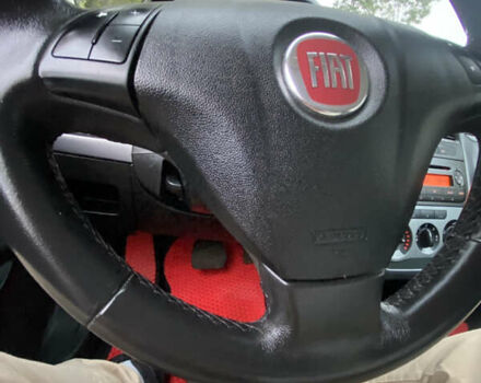Фиат Пунто 2007 в Ровно на Automoto.ua Красный Фиат Пунто, объемом двигателя 1.37 л и пробегом 120 тыс. км за 4300 $, фото 16 на Automoto.ua