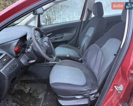 Красный Фиат Пунто, объемом двигателя 1.37 л и пробегом 115 тыс. км за 3000 $, фото 15 на Automoto.ua