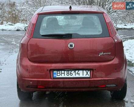 Красный Фиат Пунто, объемом двигателя 1.37 л и пробегом 115 тыс. км за 3000 $, фото 6 на Automoto.ua