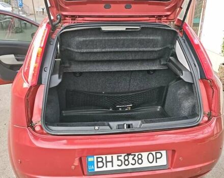 Красный Фиат Пунто, объемом двигателя 1.37 л и пробегом 110 тыс. км за 5300 $, фото 12 на Automoto.ua