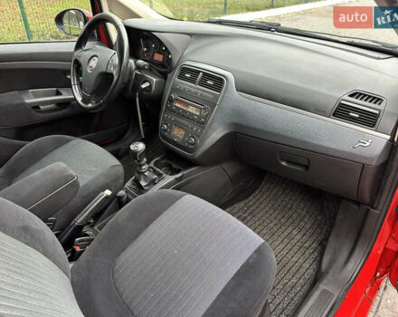 Червоний Фіат Пунто, об'ємом двигуна 1.4 л та пробігом 228 тис. км за 4000 $, фото 17 на Automoto.ua