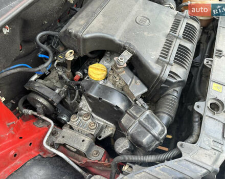 Червоний Фіат Пунто, об'ємом двигуна 1.4 л та пробігом 228 тис. км за 4000 $, фото 15 на Automoto.ua