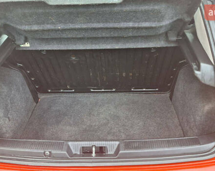 Красный Фиат Пунто, объемом двигателя 1.37 л и пробегом 174 тыс. км за 3500 $, фото 8 на Automoto.ua