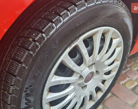 Красный Фиат Пунто, объемом двигателя 1.37 л и пробегом 174 тыс. км за 3500 $, фото 7 на Automoto.ua