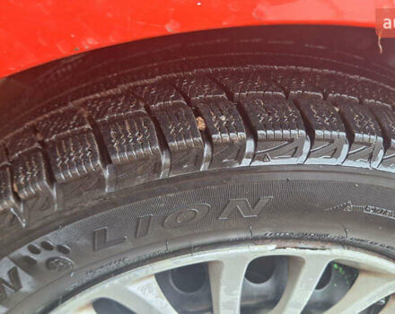 Красный Фиат Пунто, объемом двигателя 1.37 л и пробегом 174 тыс. км за 3500 $, фото 6 на Automoto.ua