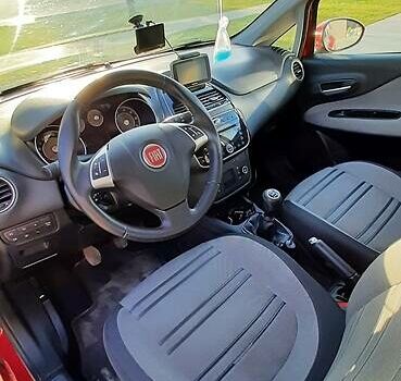 Красный Фиат Пунто, объемом двигателя 1.2 л и пробегом 313 тыс. км за 4000 $, фото 26 на Automoto.ua