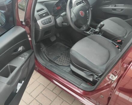 Червоний Фіат Пунто, об'ємом двигуна 1.4 л та пробігом 170 тис. км за 5700 $, фото 5 на Automoto.ua