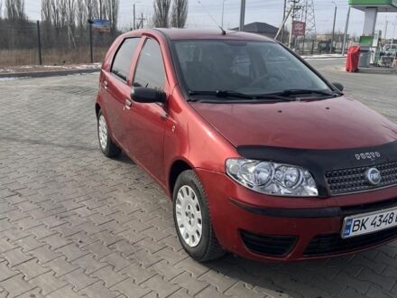 Фіат Пунто 2007 у Луцьку на Automoto.ua Червоний Фіат Пунто, об'ємом двигуна 1.2 л та пробігом 304 тис. км за 2600 $, фото 1 на Automoto.ua