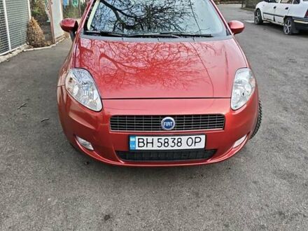 Красный Фиат Пунто, объемом двигателя 1.37 л и пробегом 110 тыс. км за 5300 $, фото 1 на Automoto.ua
