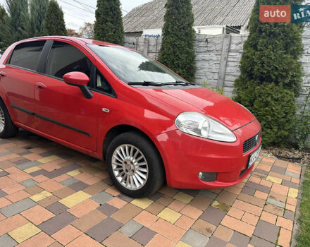 Красный Фиат Пунто, объемом двигателя 1.4 л и пробегом 228 тыс. км за 4000 $, фото 1 на Automoto.ua