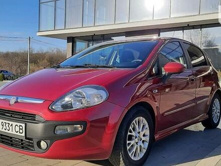 Червоний Фіат Пунто, об'ємом двигуна 1.2 л та пробігом 313 тис. км за 4000 $, фото 1 на Automoto.ua