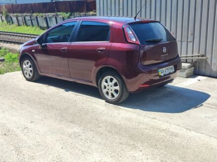 Красный Фиат Пунто, объемом двигателя 1.4 л и пробегом 170 тыс. км за 5000 $, фото 1 на Automoto.ua