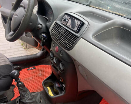 Фиат Пунто, объемом двигателя 1.25 л и пробегом 300 тыс. км за 1277 $, фото 6 на Automoto.ua