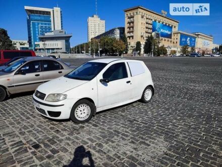 Фиат Пунто 2003 у Харькове на Automoto.ua Фиат Пунто, об'ємом двигуна 1.2 л та пробігом 218 тис. км за 3412 $, фото 1 на Automoto.ua