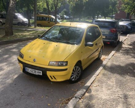 Жовтий Фіат Пунто, об'ємом двигуна 1.2 л та пробігом 247 тис. км за 2100 $, фото 1 на Automoto.ua
