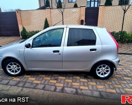 Серый Фиат Пунто, объемом двигателя 1.4 л и пробегом 204 тыс. км за 1800 $, фото 2 на Automoto.ua