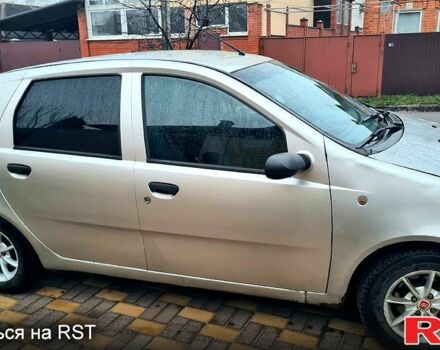 Серый Фиат Пунто, объемом двигателя 1.4 л и пробегом 204 тыс. км за 1800 $, фото 4 на Automoto.ua