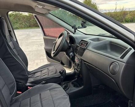 Фиат Пунто 2003 в Ужгороде на Automoto.ua Серый Фиат Пунто, объемом двигателя 1.2 л и пробегом 143 тыс. км за 2200 $, фото 16 на Automoto.ua