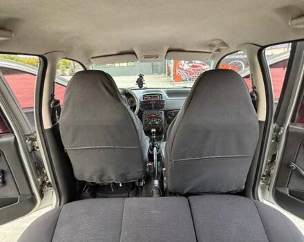 Фиат Пунто 2003 в Ужгороде на Automoto.ua Серый Фиат Пунто, объемом двигателя 1.2 л и пробегом 143 тыс. км за 2200 $, фото 11 на Automoto.ua