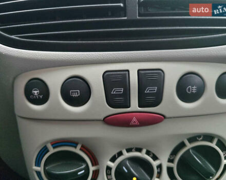 Серый Фиат Пунто, объемом двигателя 1.2 л и пробегом 166 тыс. км за 3600 $, фото 12 на Automoto.ua