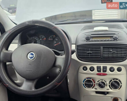 Серый Фиат Пунто, объемом двигателя 1.2 л и пробегом 166 тыс. км за 3600 $, фото 14 на Automoto.ua