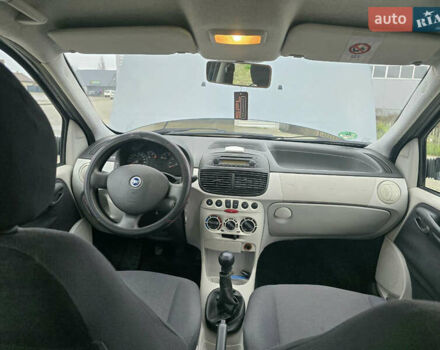 Серый Фиат Пунто, объемом двигателя 1.2 л и пробегом 166 тыс. км за 3600 $, фото 15 на Automoto.ua