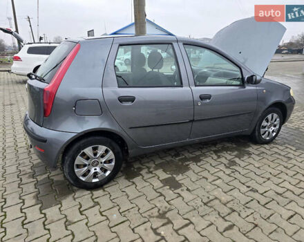Серый Фиат Пунто, объемом двигателя 1.2 л и пробегом 166 тыс. км за 3600 $, фото 5 на Automoto.ua