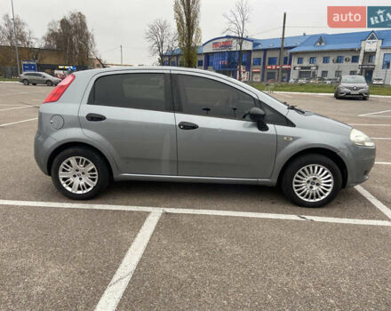 Серый Фиат Пунто, объемом двигателя 1.24 л и пробегом 185 тыс. км за 4000 $, фото 5 на Automoto.ua