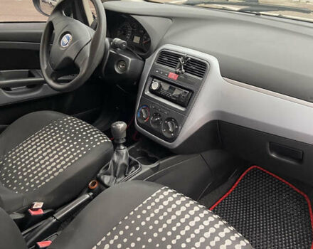 Серый Фиат Пунто, объемом двигателя 1.24 л и пробегом 185 тыс. км за 4000 $, фото 22 на Automoto.ua