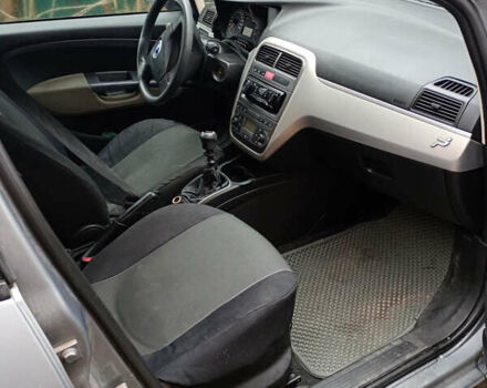 Серый Фиат Пунто, объемом двигателя 1.4 л и пробегом 100 тыс. км за 3000 $, фото 2 на Automoto.ua