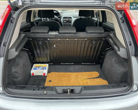 Серый Фиат Пунто, объемом двигателя 1.24 л и пробегом 185 тыс. км за 4000 $, фото 10 на Automoto.ua