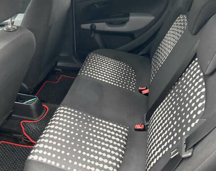 Серый Фиат Пунто, объемом двигателя 1.24 л и пробегом 185 тыс. км за 4000 $, фото 12 на Automoto.ua