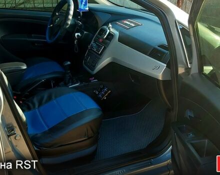 Сірий Фіат Пунто, об'ємом двигуна 1.4 л та пробігом 177 тис. км за 4500 $, фото 6 на Automoto.ua