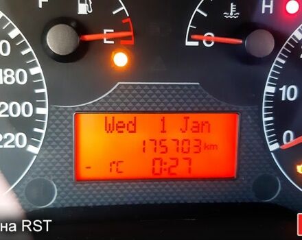 Сірий Фіат Пунто, об'ємом двигуна 1.4 л та пробігом 177 тис. км за 4500 $, фото 10 на Automoto.ua