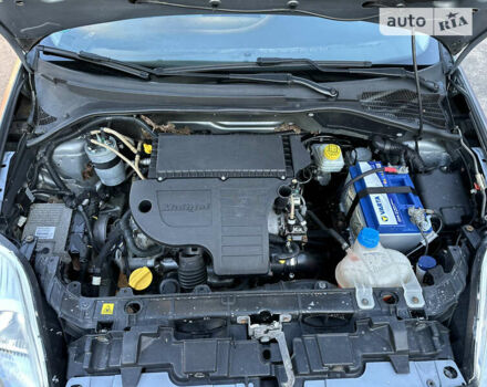 Серый Фиат Пунто, объемом двигателя 1.25 л и пробегом 184 тыс. км за 4999 $, фото 26 на Automoto.ua