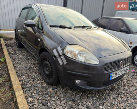 Серый Фиат Пунто, объемом двигателя 1.24 л и пробегом 200 тыс. км за 2400 $, фото 2 на Automoto.ua