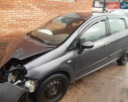 Серый Фиат Пунто, объемом двигателя 1.25 л и пробегом 280 тыс. км за 1000 $, фото 2 на Automoto.ua